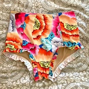 High waisted Kortni Jeane swim